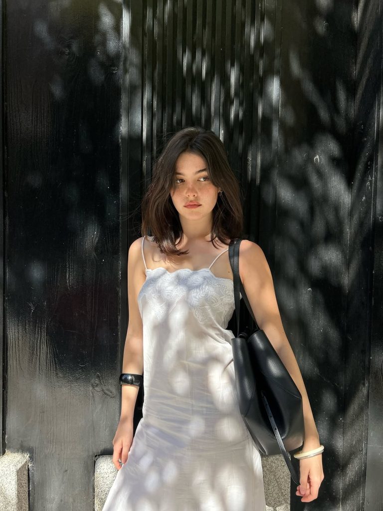 LAURA NEIRA